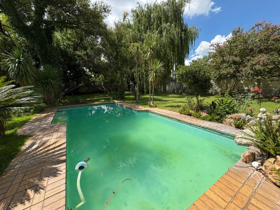 5 Bedroom Property for Sale in Parys Free State